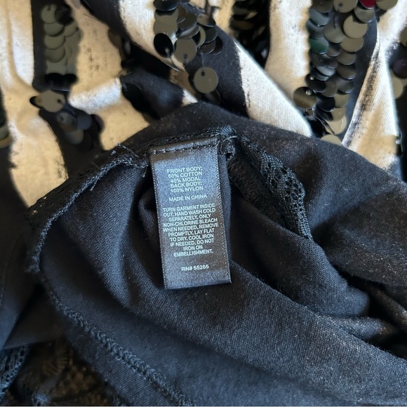 Like New! | Express | USA Sequin & Lace Tank Top | Size S - Picture 9 of 9